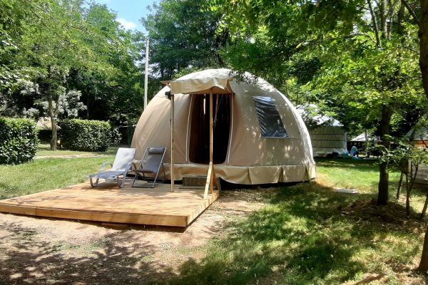 dome-wigwam-camping-le-viaduc-ardeche-minFE2896BB-D926-CF44-F4FF-F7BAAFB9796E.jpg