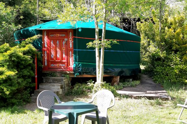 yourte-3personnes-camping-le-viaduc-ardeche-min5BC0C3FF-39F3-90A8-461C-50731D3F8C4A.jpg
